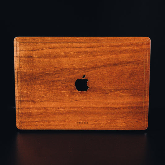 Drevený MacBook skin - Čerešňa